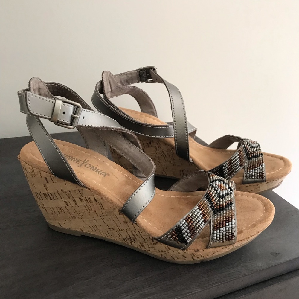 Minnetonka wedge Sandals